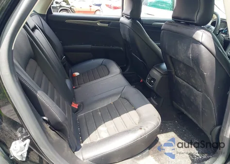 2017 Ford Fusion Se z USA, uszkodzony, nr VIN 3FA6P0H98HR331628